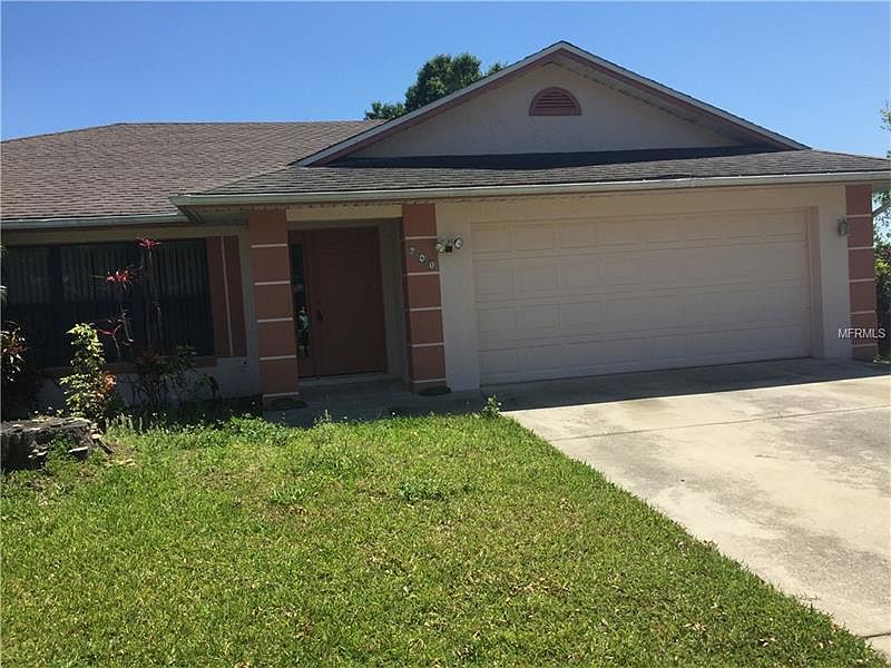 1st image of 641 Wood Dr
