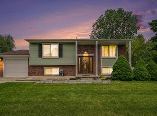 8599 Buckingham Dr, Ypsilanti, MI 48198