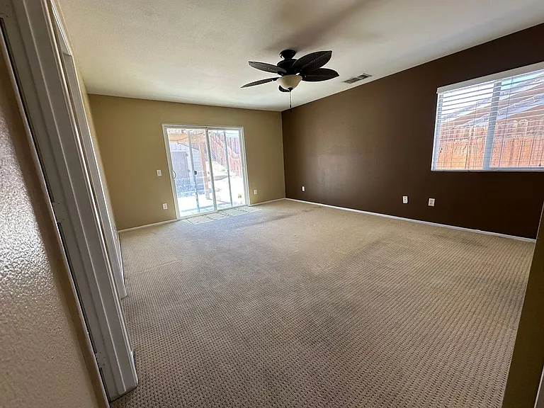 5216 Verenda Ave — Photo 16