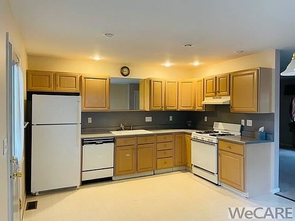 2nd image of 436 S Dana Ave