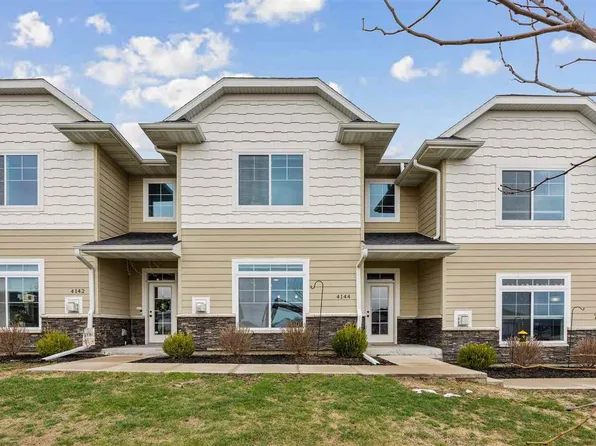 4144 Unbridled Ave, Iowa City, IA 52240