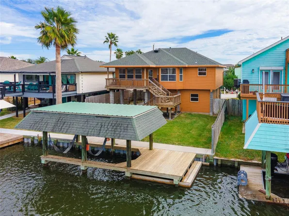 582 Warsaw St, Bayou Vista, TX 77563
