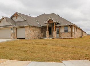 631 Trails End Dr, Shawnee, OK 74804