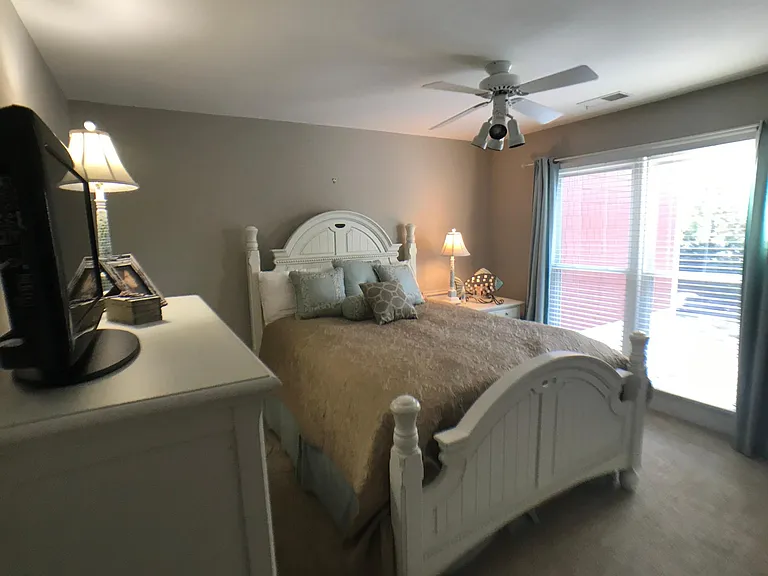 Guest Bedroom with Queen Bed