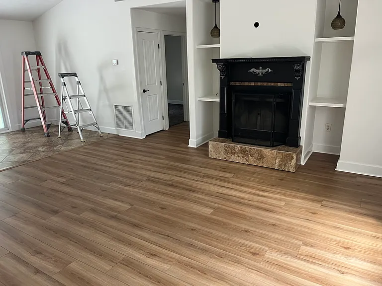289 SW Erin Gln — Photo 4