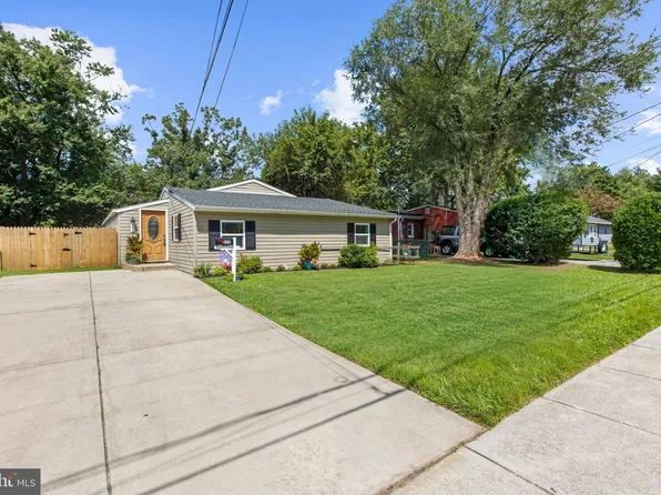 222 Glen Rd, Glen Burnie, MD 21060