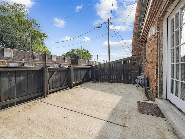Chambliss Village Townhomes — Photo 3