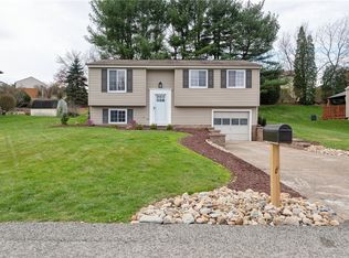 320 Gloucester Dr, Greensburg, PA 15601