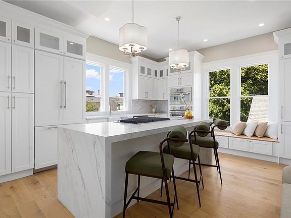 3rd image of 41 School St #2
