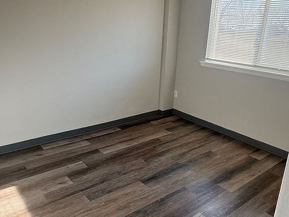5th image of 818 Argonne Dr APT 818E