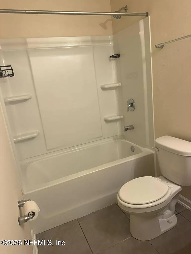 3 bed, 2.5 bath, 1502 sqft, $1,850 — Photo 2