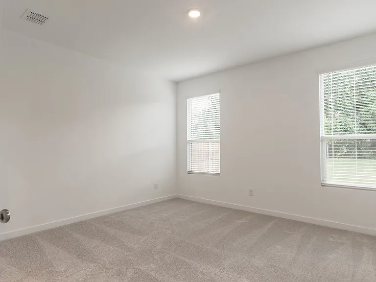 1901 Nokota Pkwy — Photo 13