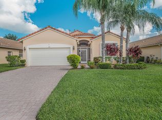 395 NW Springview Loop, Port Saint Lucie, FL 34986