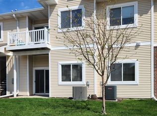 1740 SE La Grant Pkwy APT 23, Waukee, IA 50263