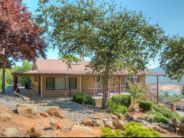 5446 Royal Oaks Dr — Photo 12