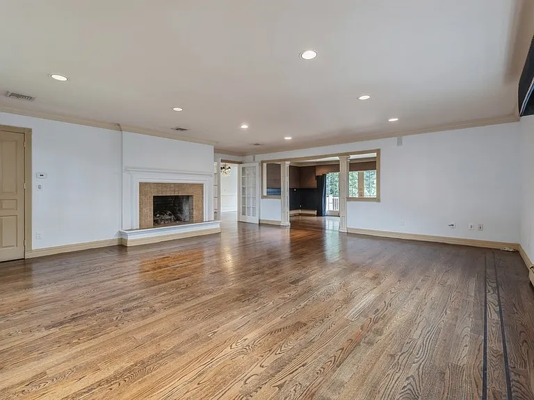 166 Churchill Rd — Photo 16