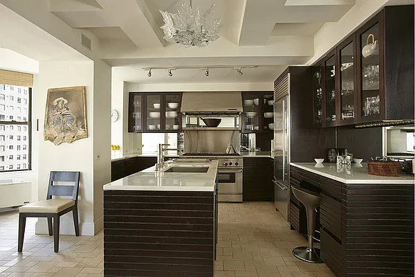 Sold by Stribling | media 23