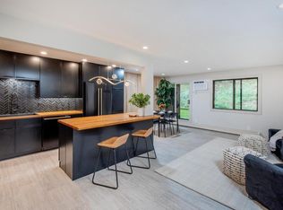 7401 101st St W #111, Bloomington, MN 55438