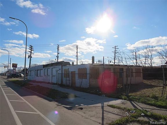 4th image of 8037 Livernois Ave