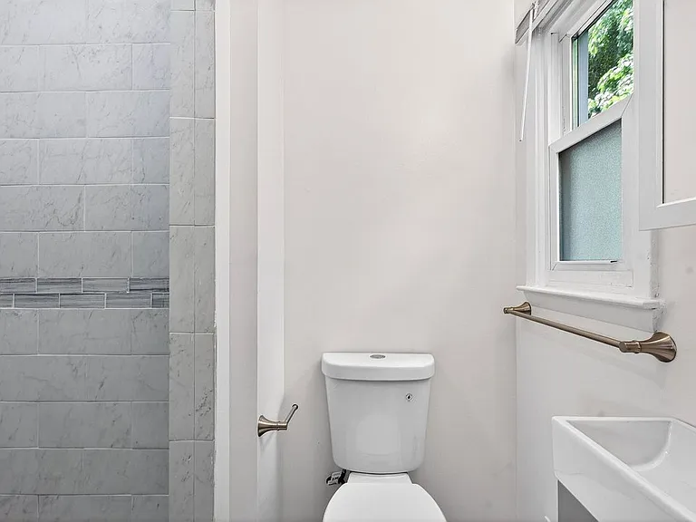 21 Troy Ct #1 — Photo 12