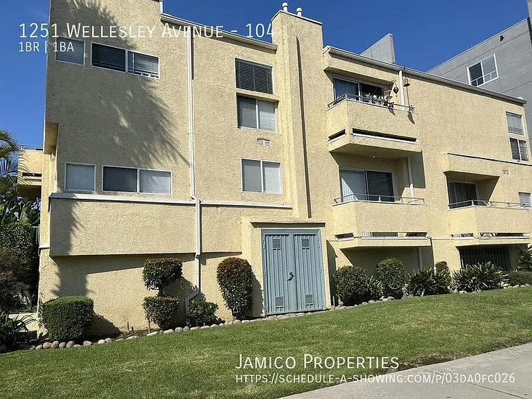 1251 Wellesley Ave #104 — Photo 4