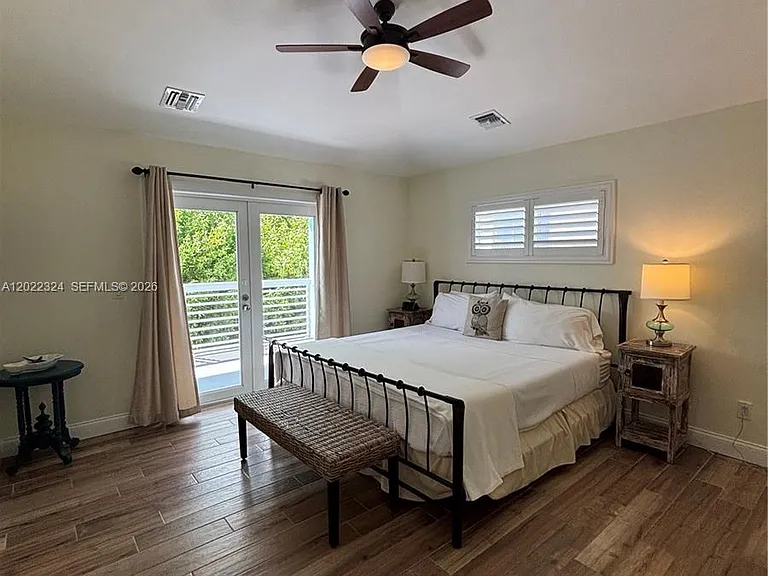 102 Venetian Dr — Photo 23