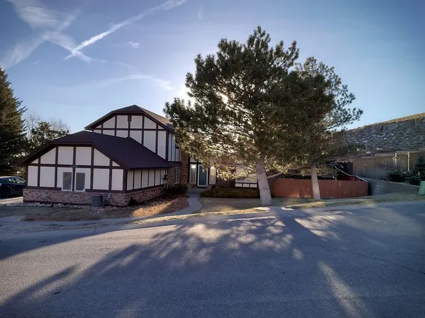 708 Scarlet Dr, Rawlins, WY 82301