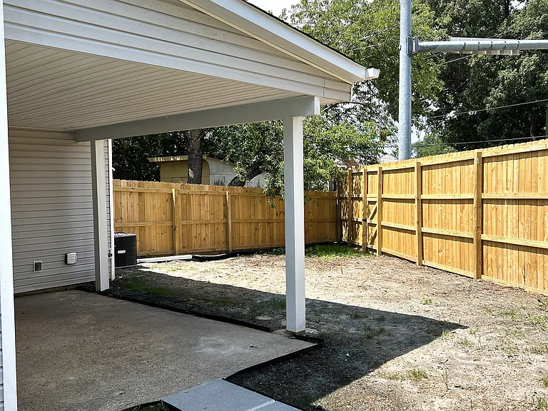 874 Jamestown Landing Rd — Photo 37