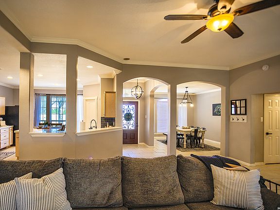 4th image of 157 Park Rd