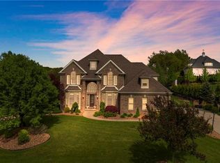 225 Longbow Ln, Mars, PA 16046