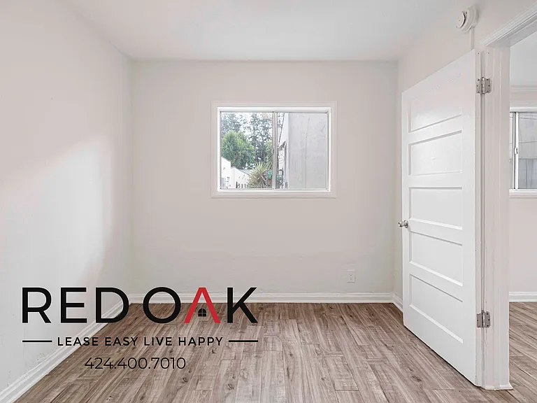 5217 Virginia Ave #5221-1/2 — Photo 10
