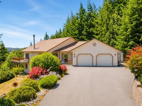 93764 Coho Ln, Coos Bay, OR 97420