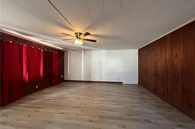 706 N Magnolia St — Photo 3
