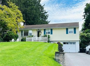 72 Martin Rd, Pleasant Valley, NY 12569