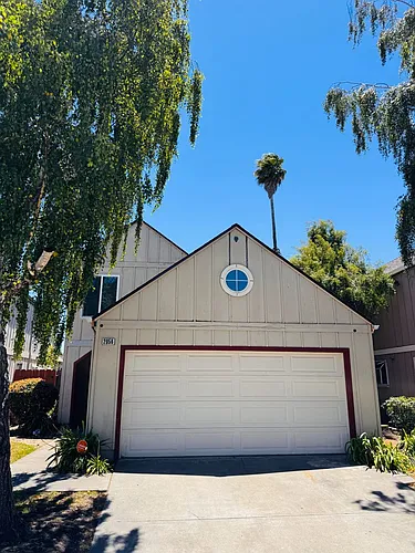 2056 Santa Rita St Photo 1