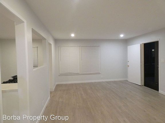5th image of 1958 Pine Ave #4