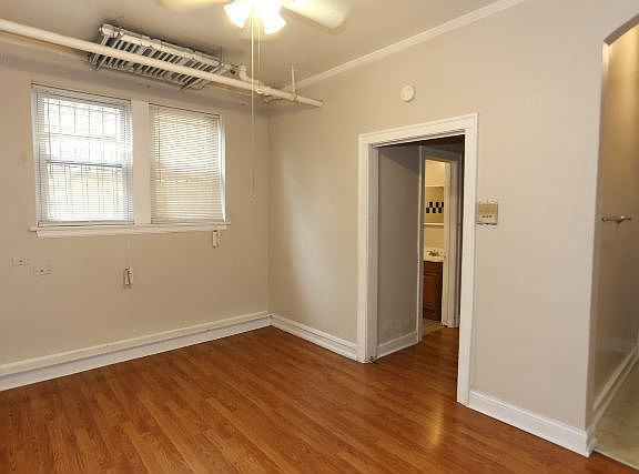 4th image of 2827 N Burling St APT 108