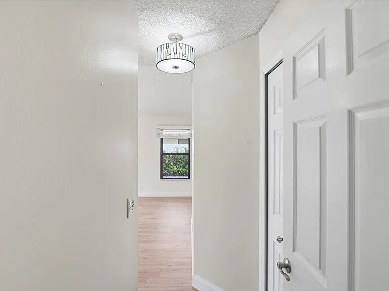 21583 Villa Nova Dr — Photo 23