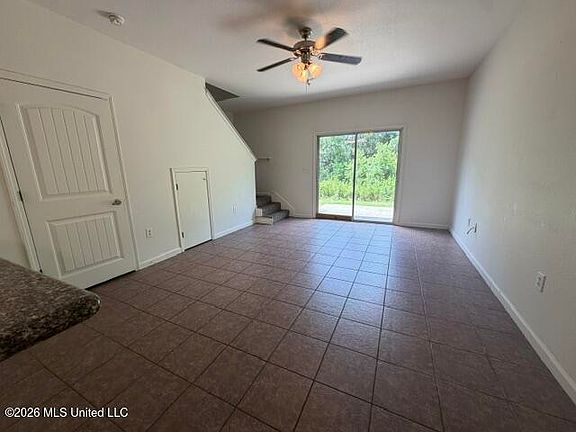3rd image of 716 Layton Dr