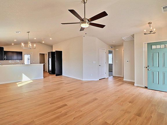 3rd image of 4209 Rockcress Rd