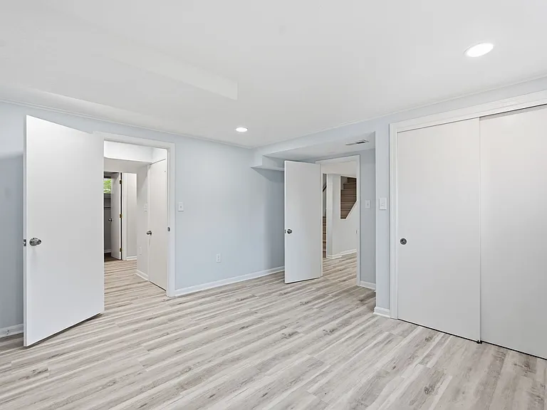 5223 Yorktown Blvd — Photo 29