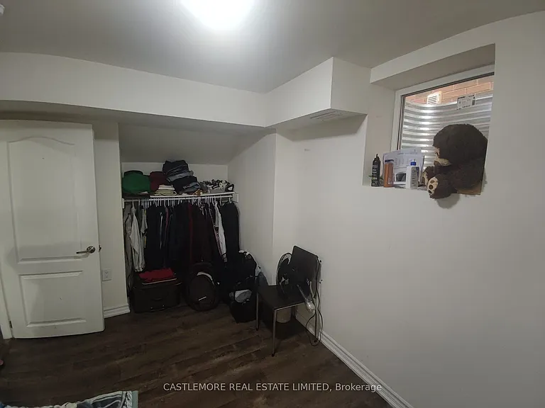 11 Bannister Cres — Photo 10