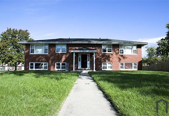 1st image of 3620 W 73rd Ct #C