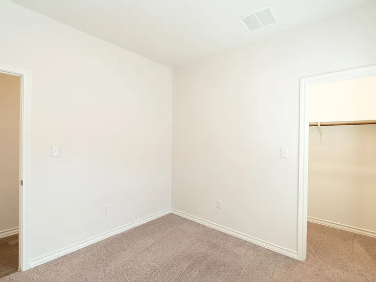 838 Pepperbark Loop — Photo 13