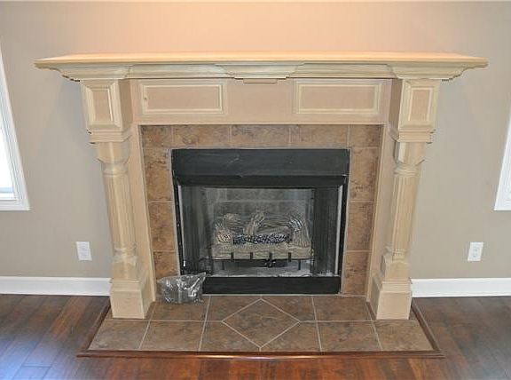 4th image of 161 Fox Xing Lot 161