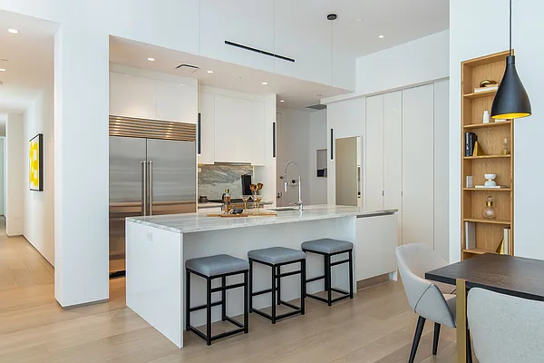 Rented by Compass | media 21