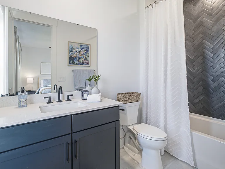 2044 Prudential Dr — Photo 26