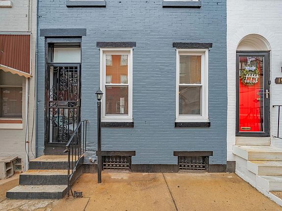 2nd image of 1918 N Marshall St
