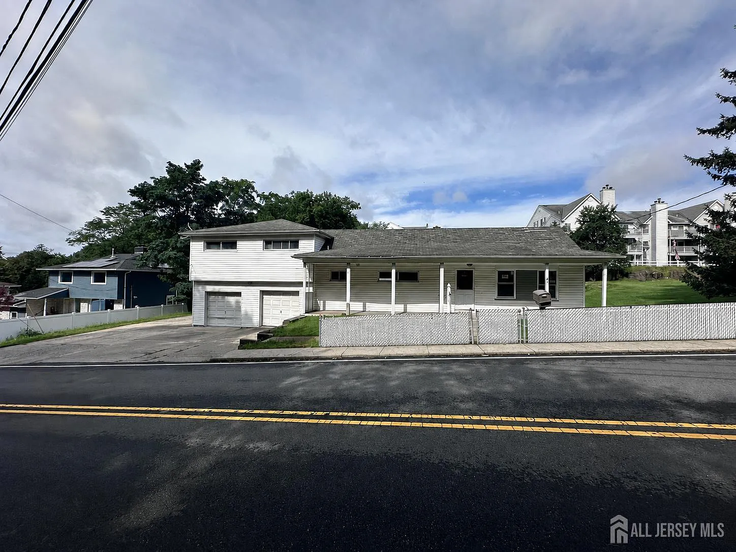 3 bed, 2.0 bath, $3,975 — Photo 1