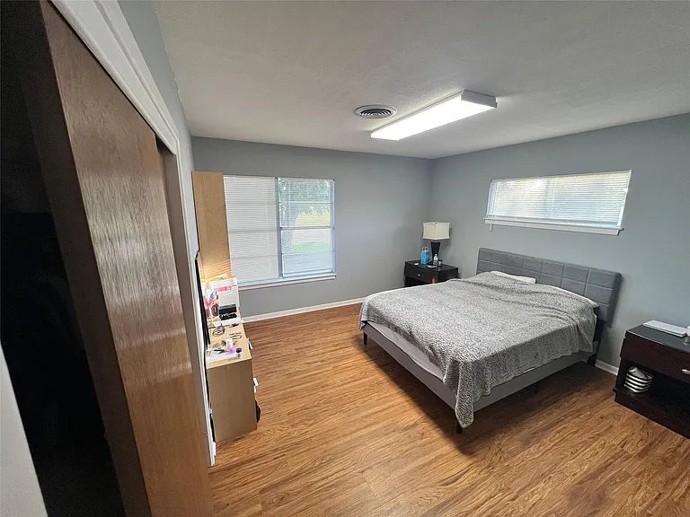 213 S FM 1660 — Photo 17